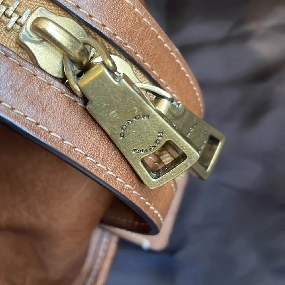 COACH X KŌKI Rogue 25 Natural Leather With Daisy Japan Limited W/ dustabg - Picture 8 of 15